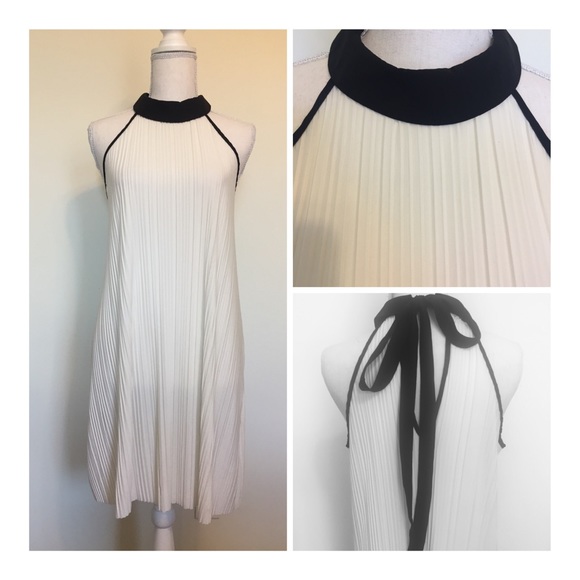 Very J Dresses & Skirts - Very J Black & White Pleated Halter Neck Mini